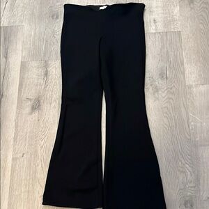 Jessica Simpson Black Flared Pants stretch pants. Size 28